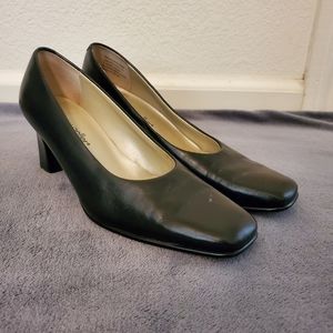 Andrew Geller Square Toe Heels